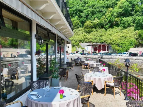 image A unique setting