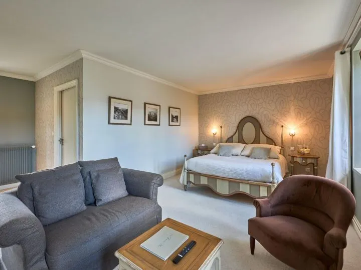 image Charming rooms and suites in La Manche
