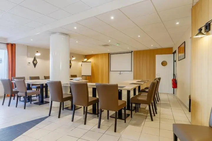 image image Hôtel Le Robinson