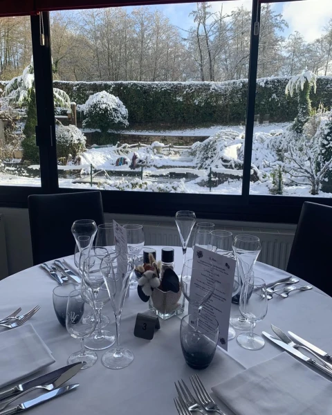 See restaurant